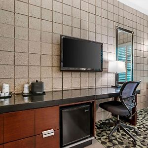 Queen Room Roll Shower Disability Access